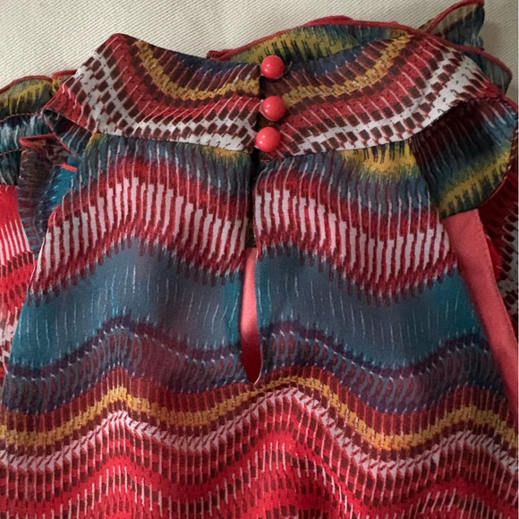 Vibrant Multicolor Ruffled Top - Picture 3 of 4